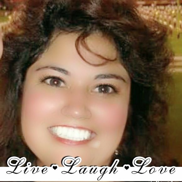 Meet your Posher, Tina - Picture 1 of 1